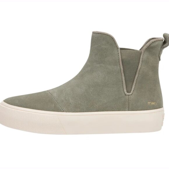 NEW TOMS Fenix Platform Chelsea Vetiver Grey Suede Boots Women's Size 8.5 - Picture 1 of 10